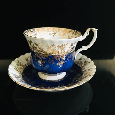 Learn about types of chinaware, porcelain, bone china, & other dinnerware materials in our. . Most expensive bone china brands